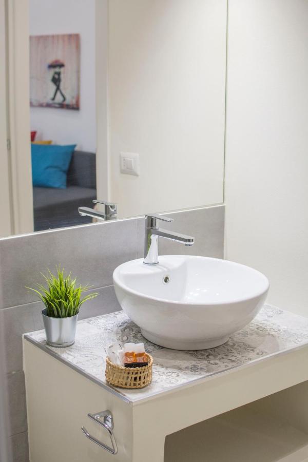Catania Home Dante Accommodations Esterno foto