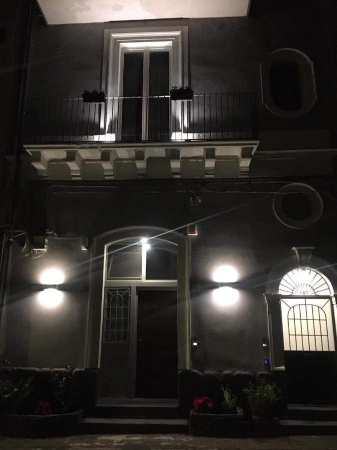 Catania Home Dante Accommodations Esterno foto