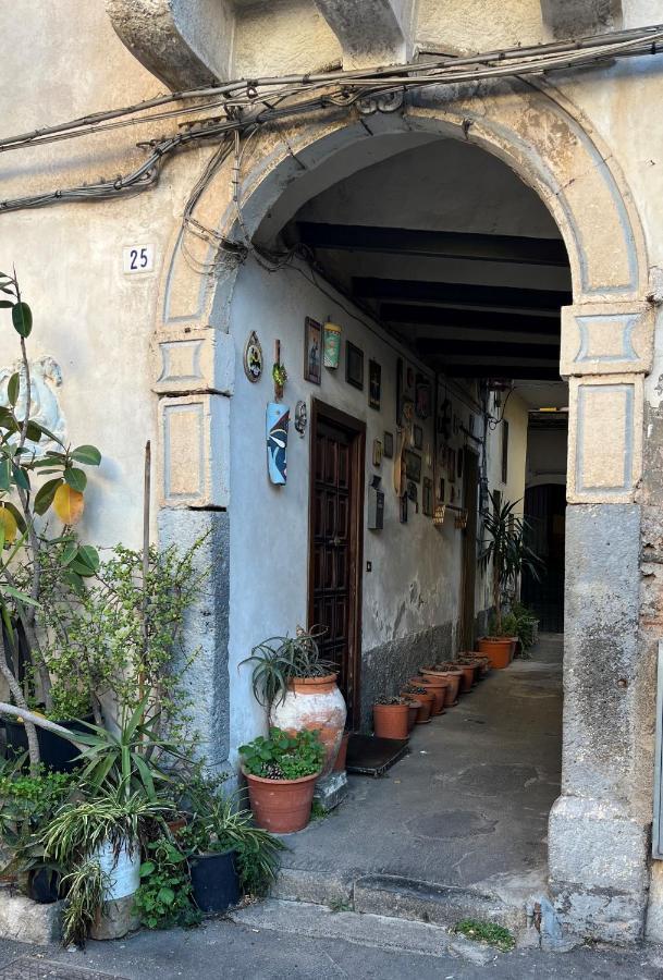 Catania Home Dante Accommodations Esterno foto